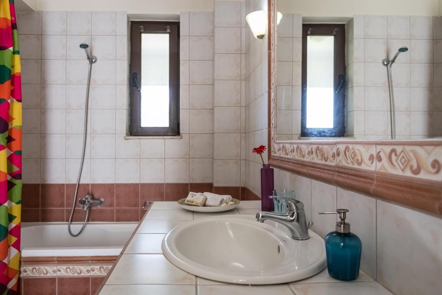 Xenos Villa 2 With A Private Pool,Near The Sea Tigaki Buitenkant foto